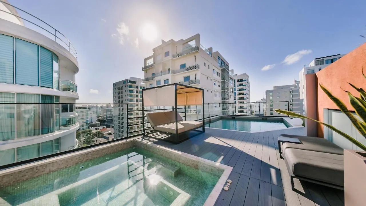 Chic Fully Serviced Apartment At Regatta Living II - 705 Los Prados 0*,